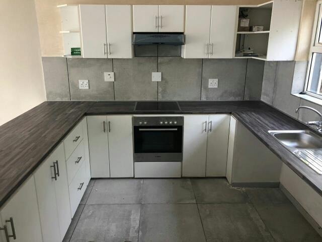 To Let 3 Bedroom Property for Rent in Devils Peak Western Cape
